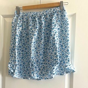 Floral mini skirt